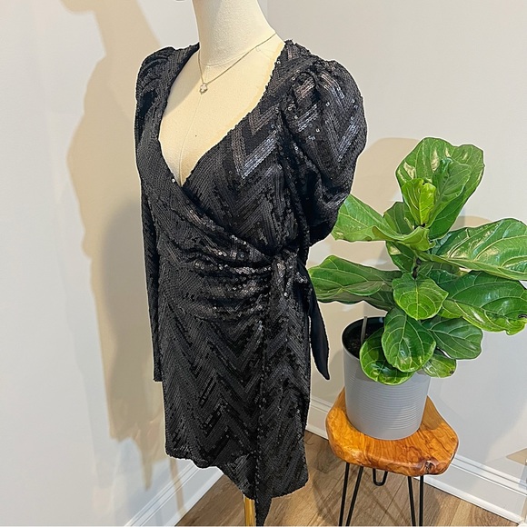 Reformation Ireland Mini Black Chevron Two-tone Sequin Wrap Dress (S) - Picture 13 of 16